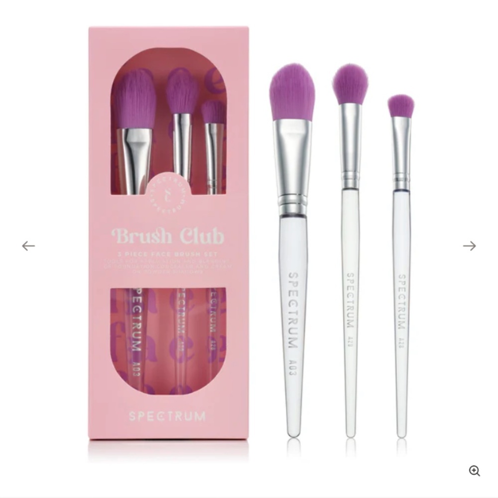 *NIB!* Brush Club 3-piece Face Brush Set in Spectrum